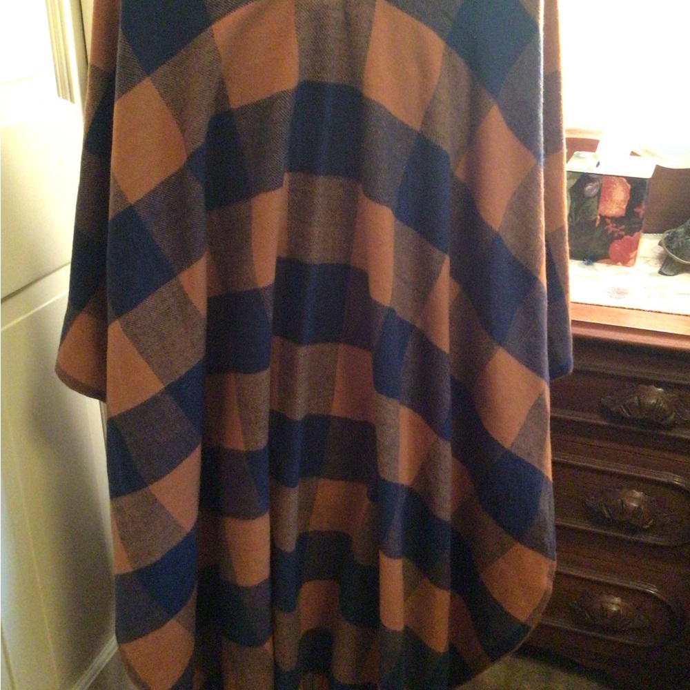 Matilda Jane Poncho - Picture 3 of 4